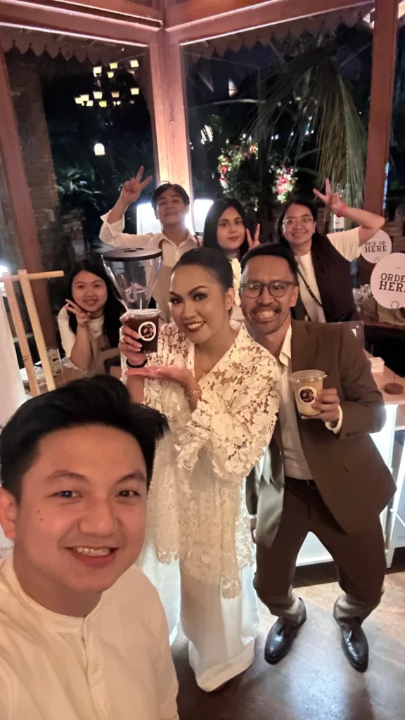 WEDDINGS (11)